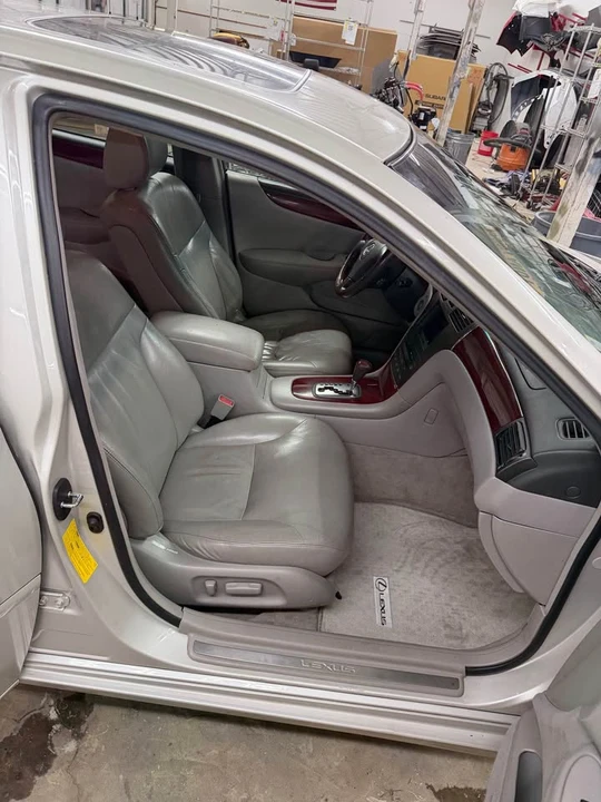 2002 Lexus ES 4th Gen - Image 3 of 10