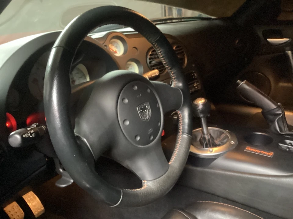 2005 Dodge Viper 3rd Gen - Image 17 of 18