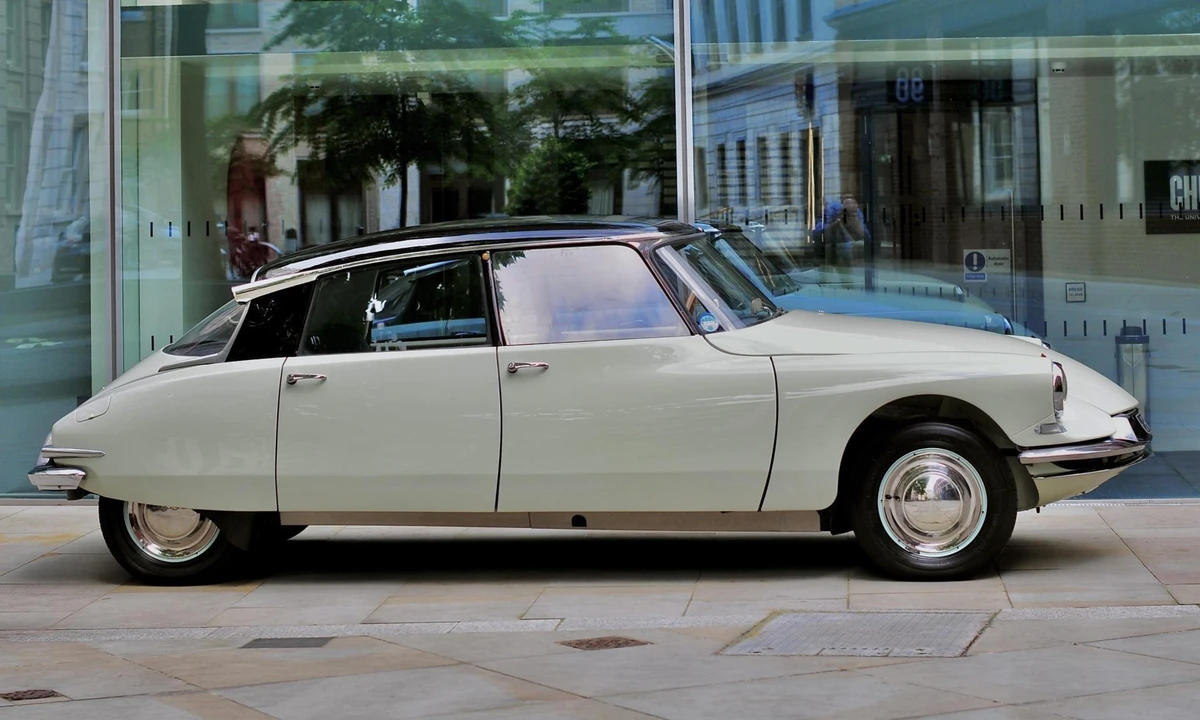 1958 Citroen DS19 - Image 13 of 31