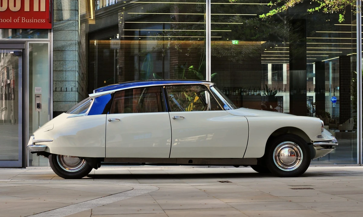 1958 Citroen DS19 - Image 14 of 31
