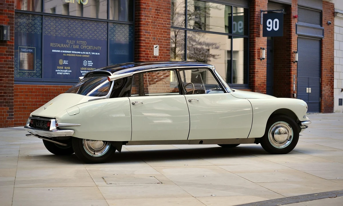1958 Citroen DS19 - Image 19 of 31
