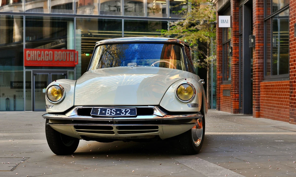 1958 Citroen DS19 - Image 4 of 31