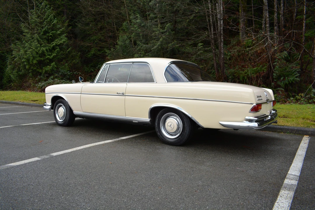 1962 Mercedes-Benz W112 - Image 6 of 31