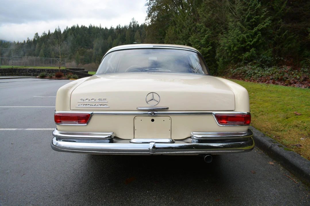 1962 Mercedes-Benz W112 - Image 9 of 31