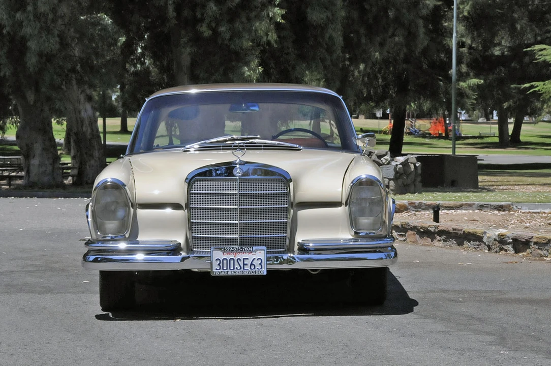 1963 Mercedes-Benz W112 - Image 4 of 31
