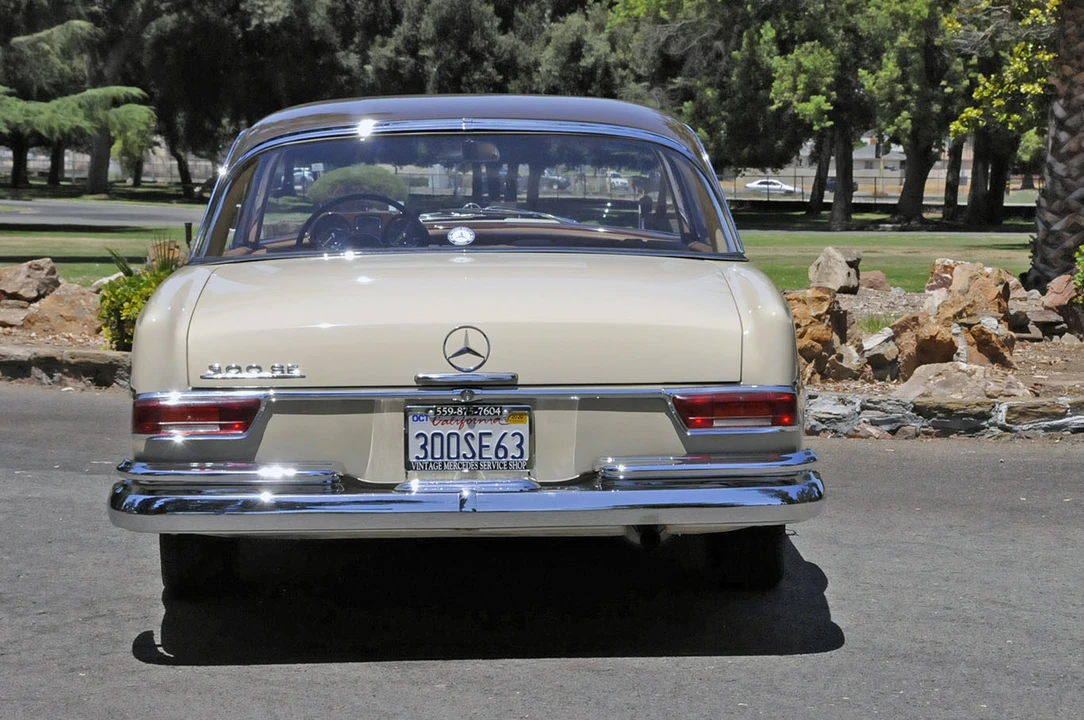 1963 Mercedes-Benz W112 - Image 10 of 31