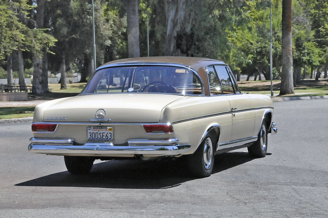 1963 Mercedes-Benz W112 - Image 11 of 31