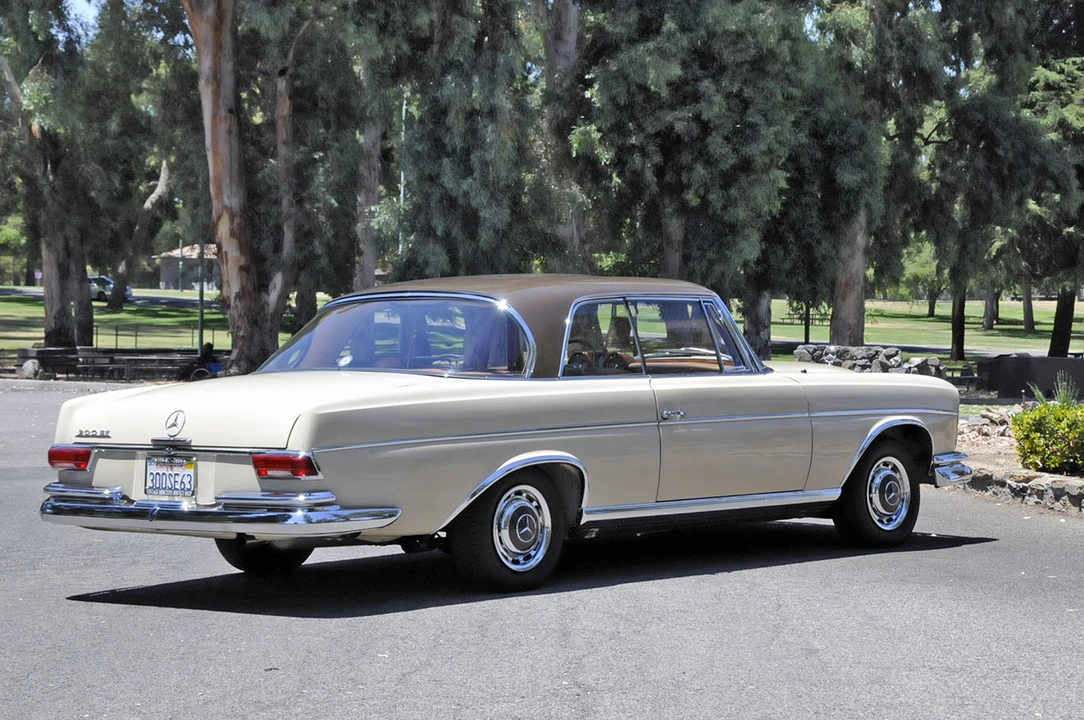 1963 Mercedes-Benz W112 - Image 15 of 31