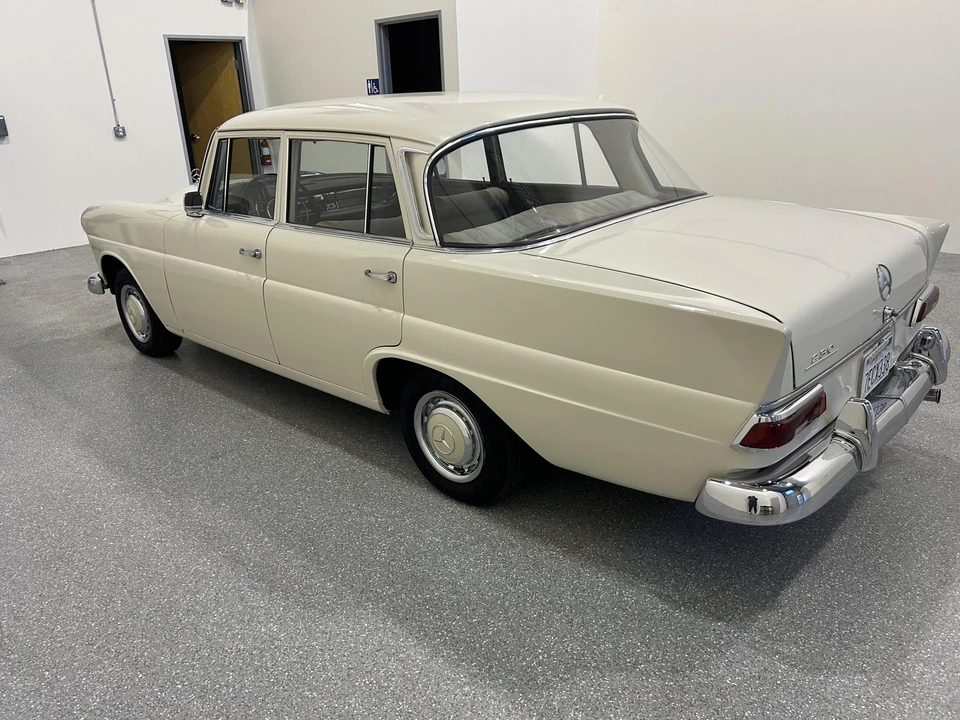 1966 Mercedes-Benz W110 - Image 16 of 31