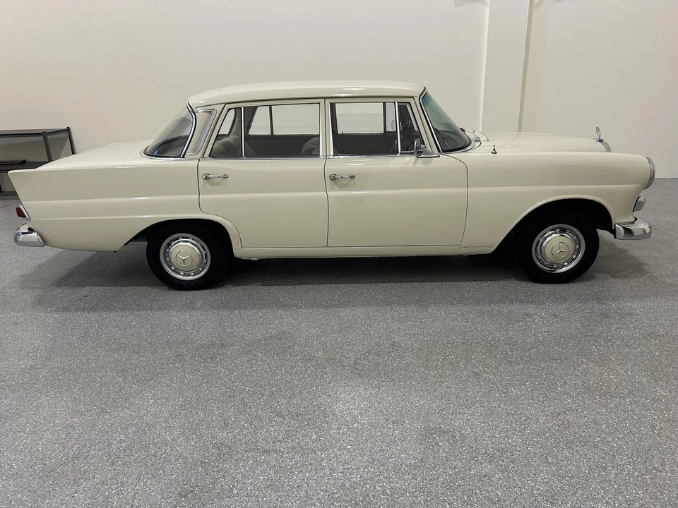 1966 Mercedes-Benz W110 - Image 19 of 31