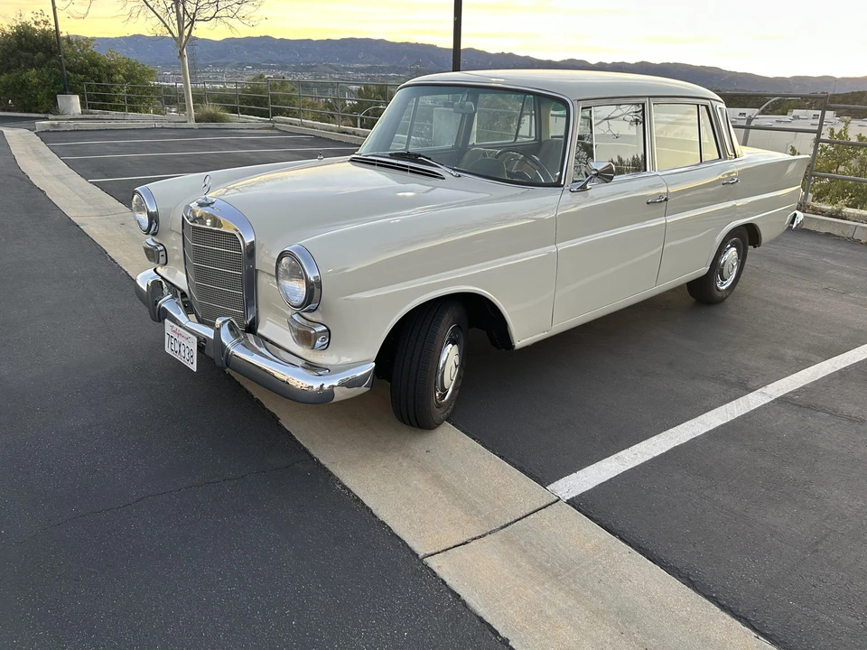 1966 Mercedes-Benz W110 - Image 5 of 31