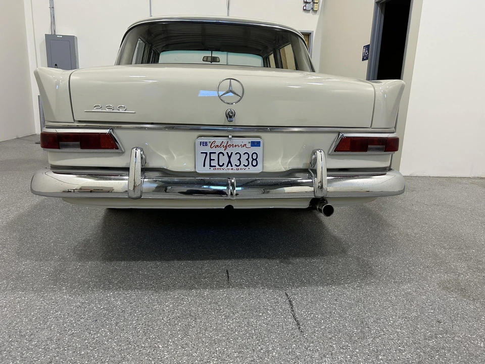 1966 Mercedes-Benz W110 - Image 14 of 31