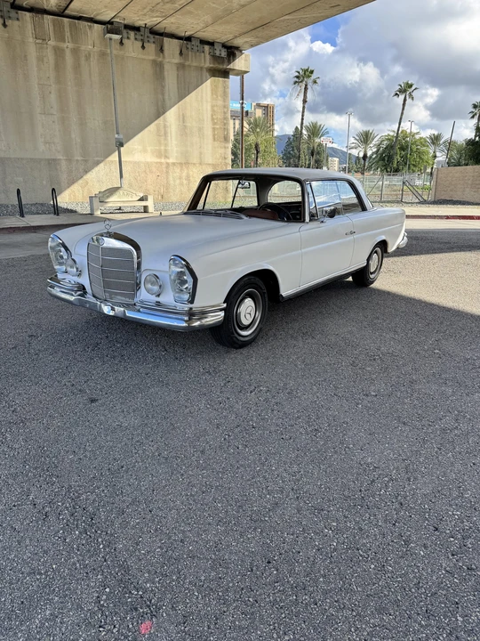 1966 Mercedes-Benz W111 Coupe - Image 3 of 31