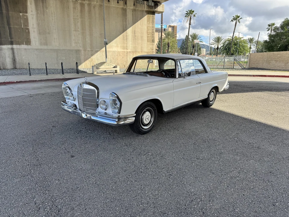 1966 Mercedes-Benz W111 Coupe - Image 2 of 31