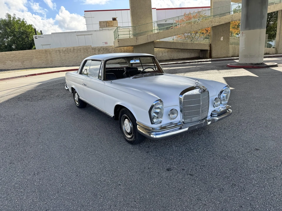 1966 Mercedes-Benz W111 Coupe - Image 8 of 31