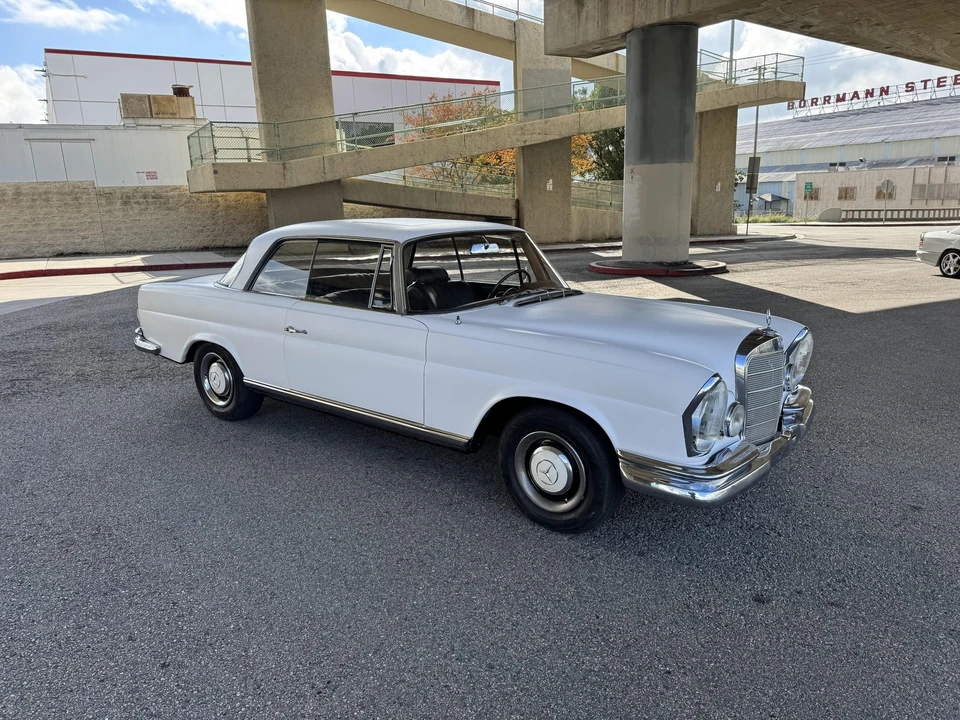 1966 Mercedes-Benz W111 Coupe - Image 9 of 31