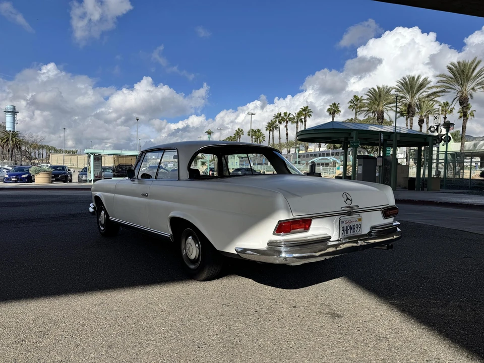 1966 Mercedes-Benz W111 Coupe - Image 14 of 31