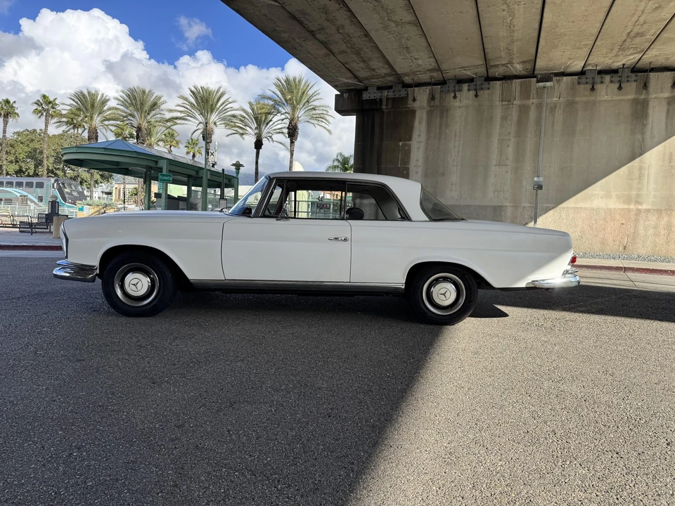 1966 Mercedes-Benz W111 Coupe - Image 16 of 31