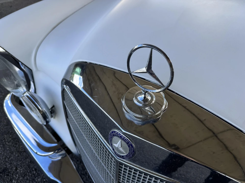 1966 Mercedes-Benz W111 Coupe - Image 25 of 31