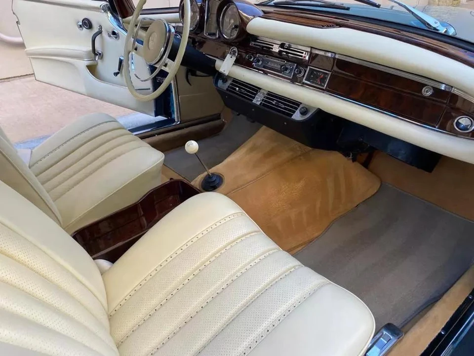 1966 Mercedes-Benz W111 Coupe - Image 31 of 31
