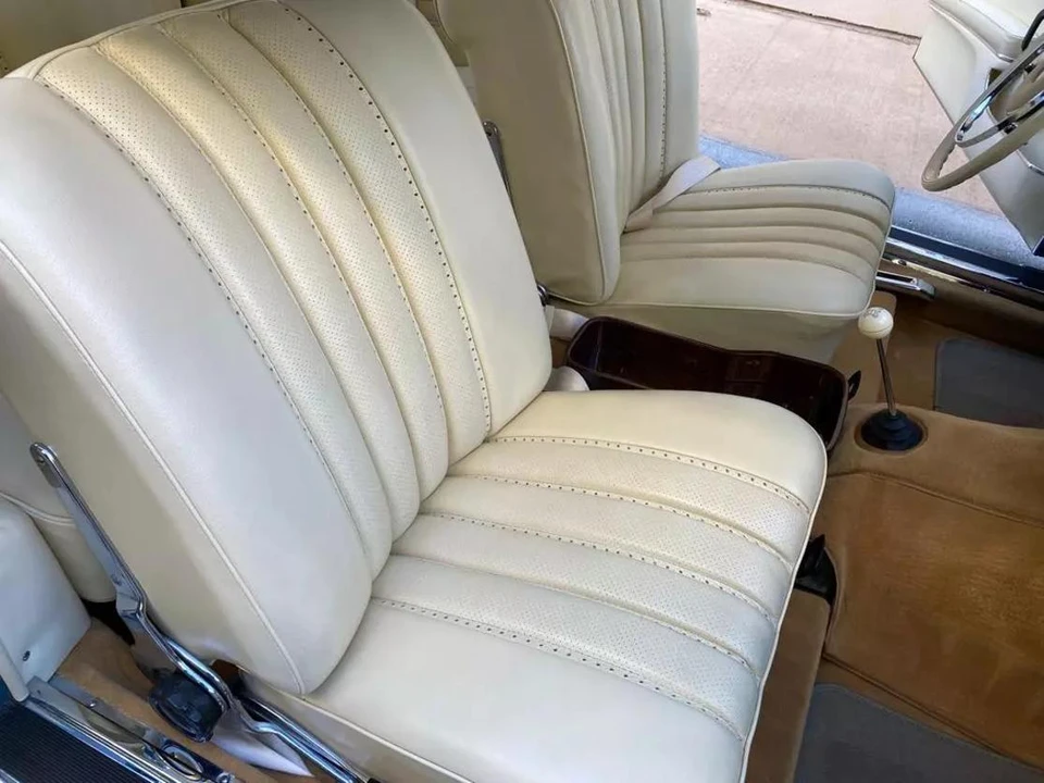 1966 Mercedes-Benz W111 Coupe - Image 30 of 31
