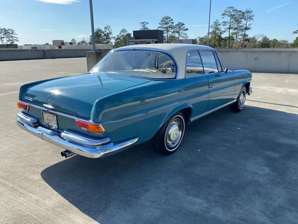 1966 Mercedes-Benz W111 Coupe - Image 10 of 31