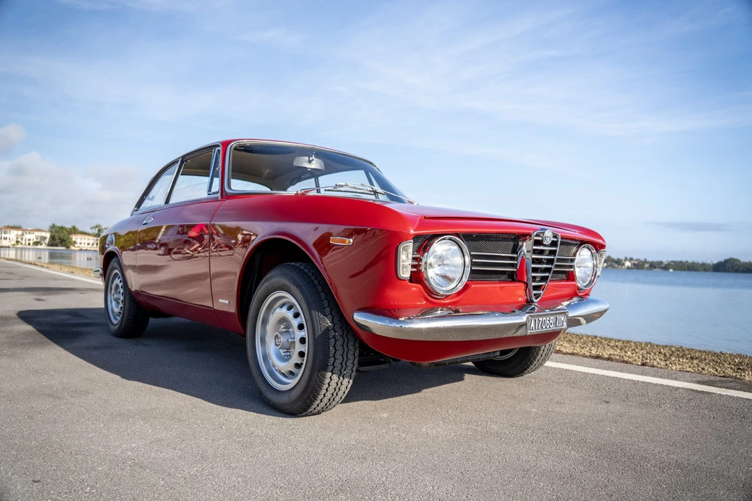 1967 Alfa Romeo Giulia Sprint GT Veloce - Image 19 of 31
