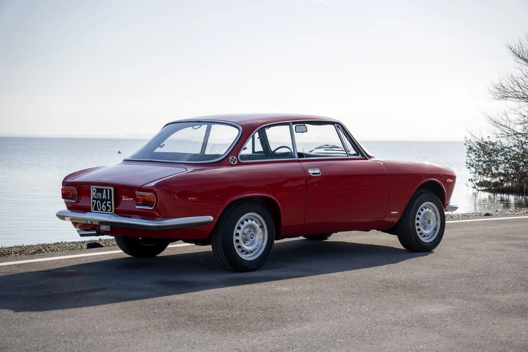 1967 Alfa Romeo Giulia Sprint GT Veloce - Image 26 of 31