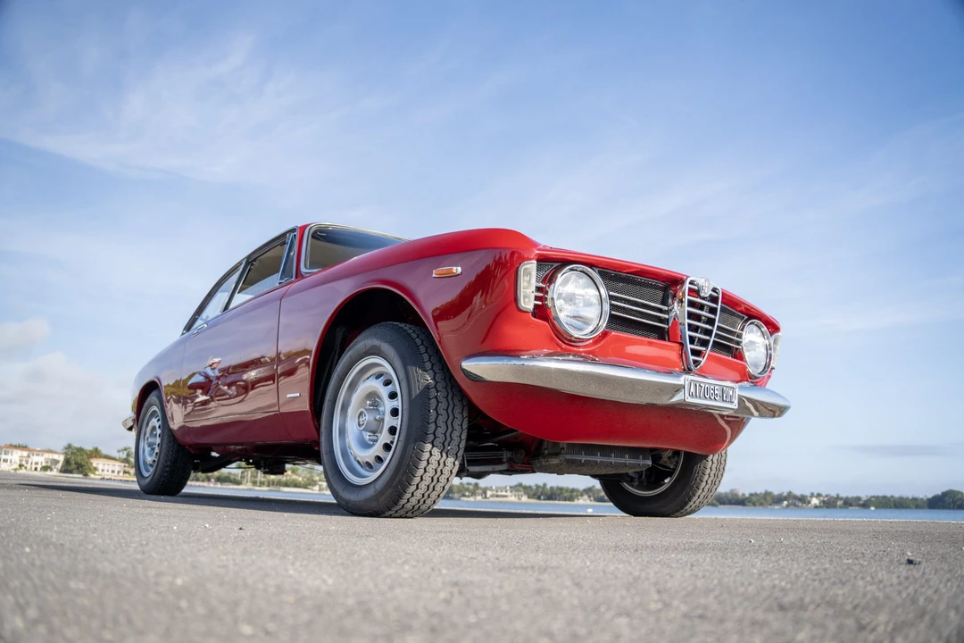 1967 Alfa Romeo Giulia Sprint GT Veloce - Image 20 of 31