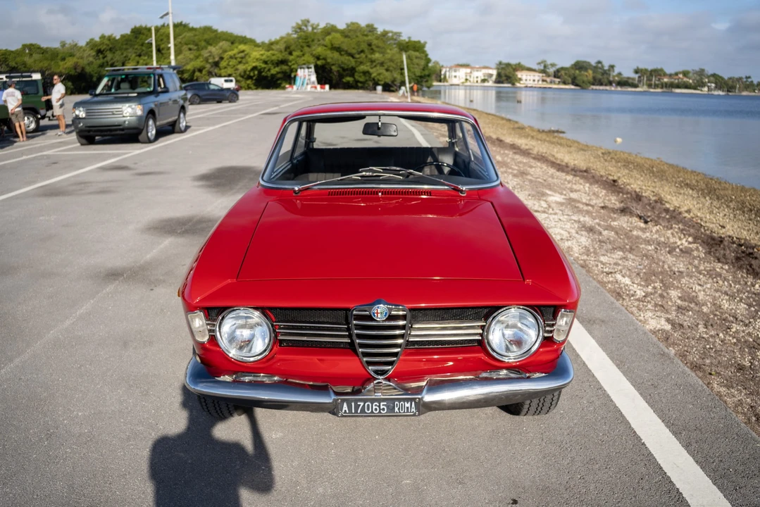 1967 Alfa Romeo Giulia Sprint GT Veloce - Image 8 of 31