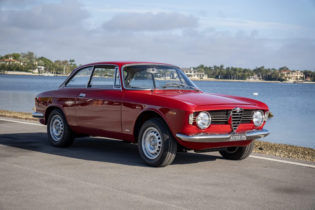 1967 Alfa Romeo Giulia Sprint GT Veloce - Image 21 of 31
