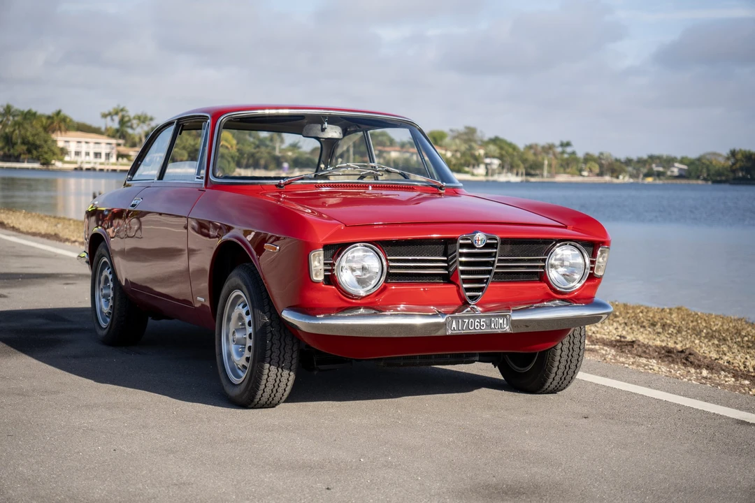 1967 Alfa Romeo Giulia Sprint GT Veloce - Image 17 of 31