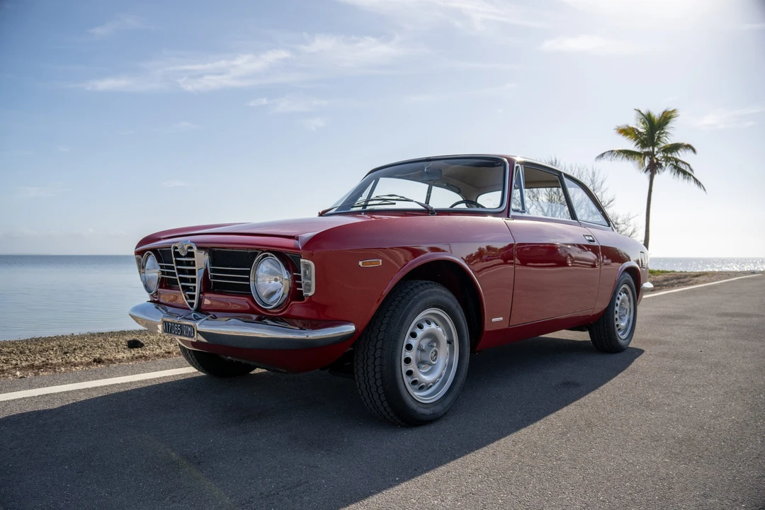 1967 Alfa Romeo Giulia Sprint GT Veloce - Image 5 of 31