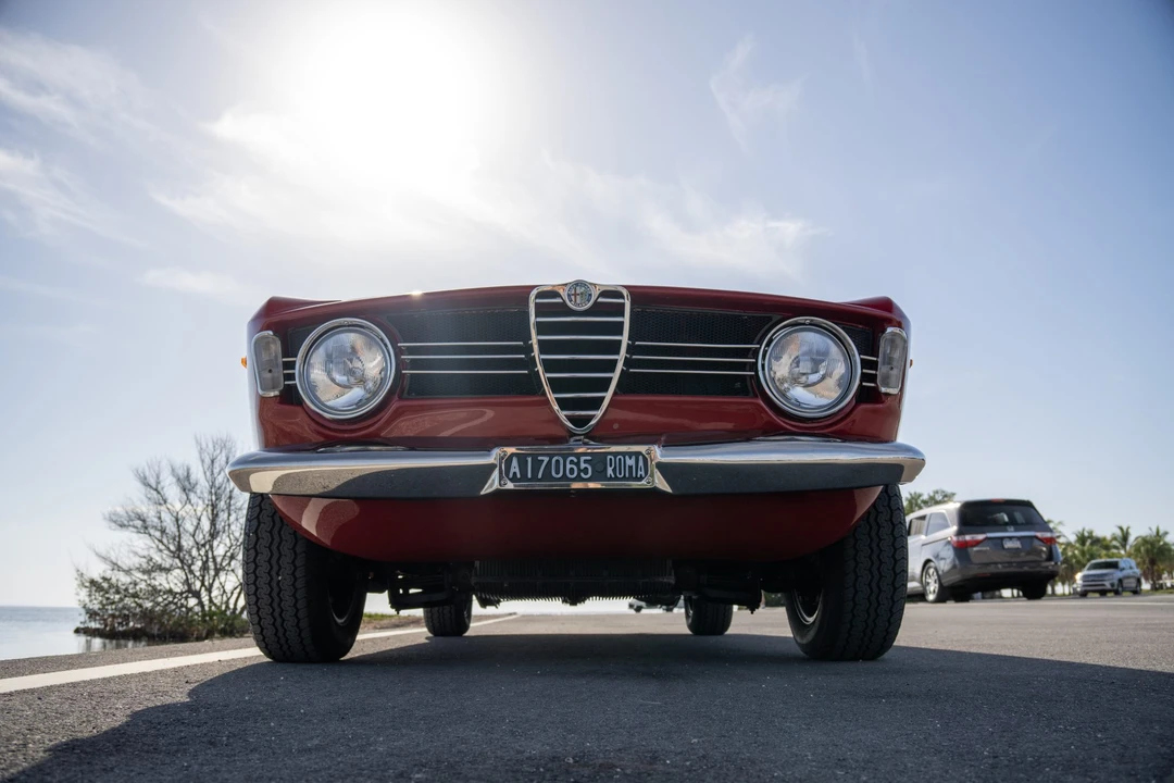 1967 Alfa Romeo Giulia Sprint GT Veloce - Image 13 of 31