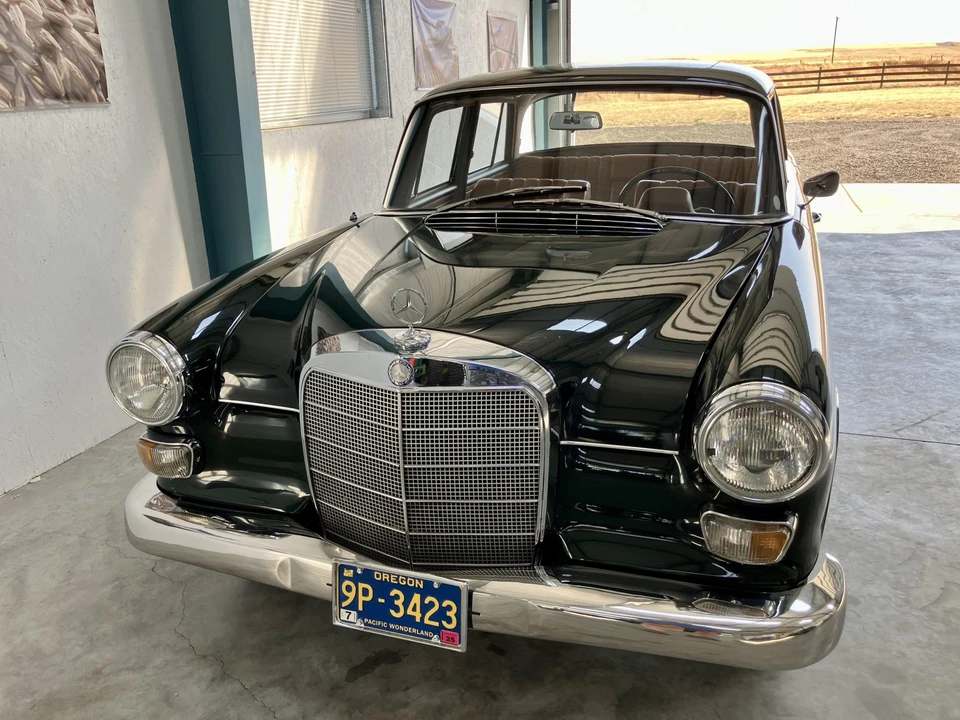1967 Mercedes-Benz W110 - Image 4 of 31