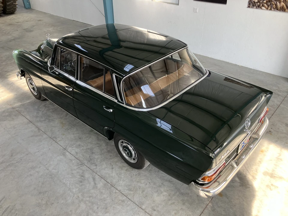 1967 Mercedes-Benz W110 - Image 20 of 31