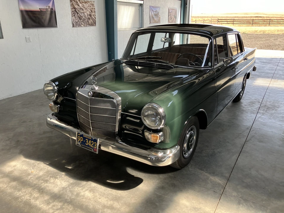 1967 Mercedes-Benz W110 - Image 3 of 31