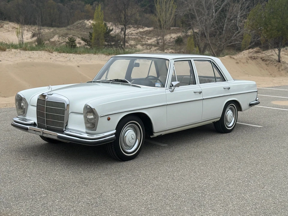 1967 Mercedes-Benz W108 & W109 - Image 15 of 31