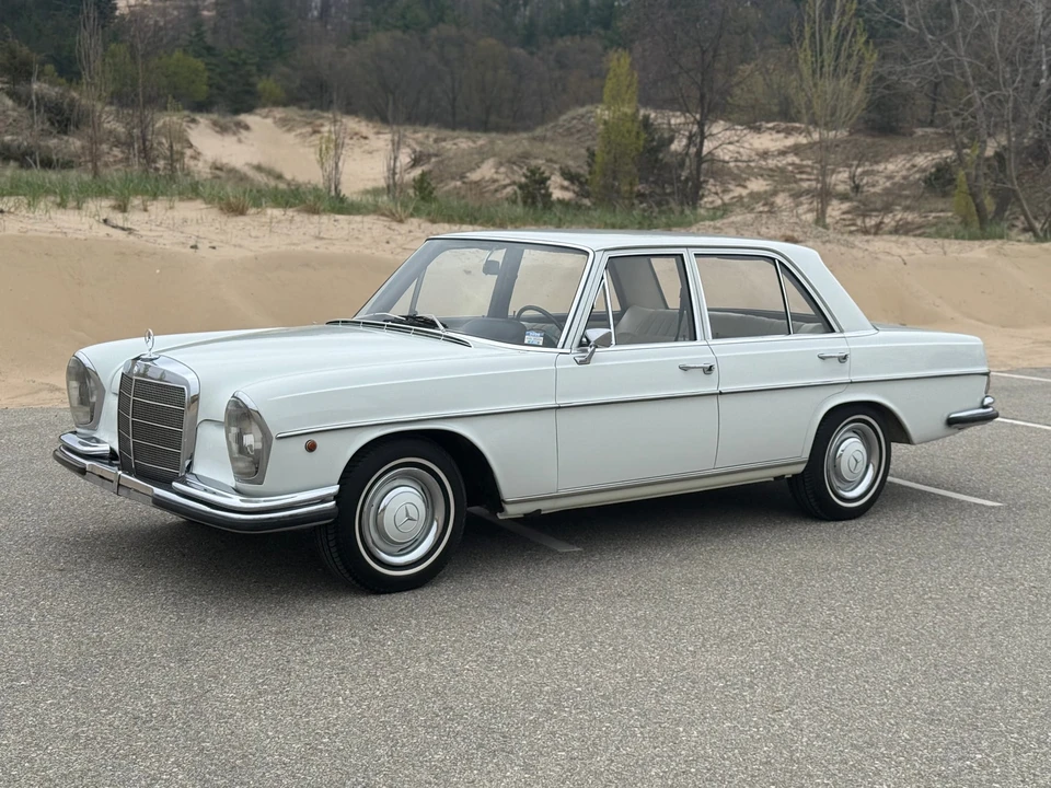 1967 Mercedes-Benz W108 & W109 - Image 14 of 31