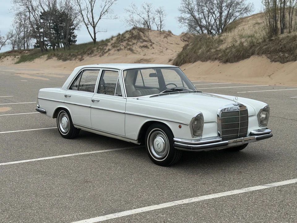 1967 Mercedes-Benz W108 & W109 - Image 25 of 31