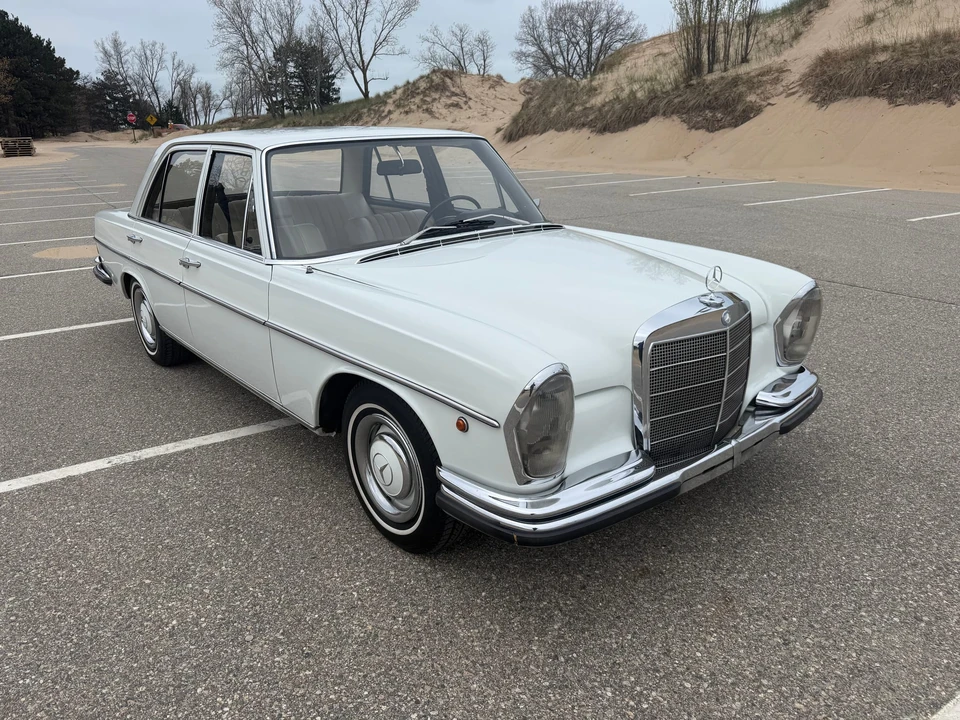 1967 Mercedes-Benz W108 & W109 - Image 24 of 31