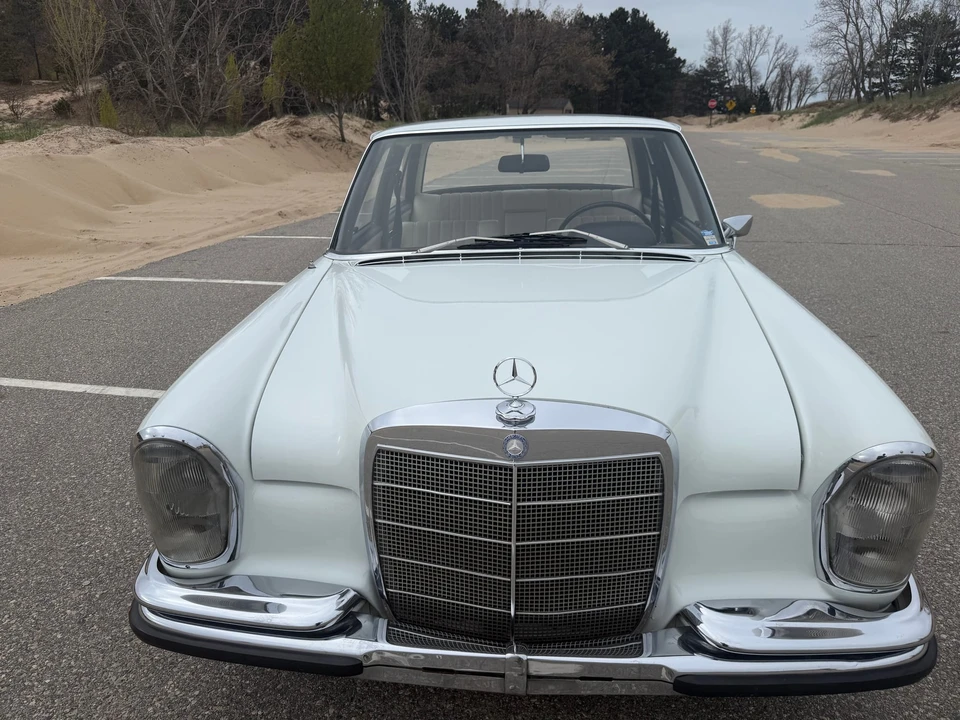 1967 Mercedes-Benz W108 & W109 - Image 19 of 31