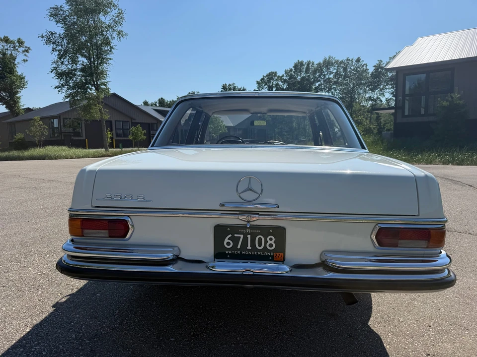 1967 Mercedes-Benz W108 & W109 - Image 11 of 31