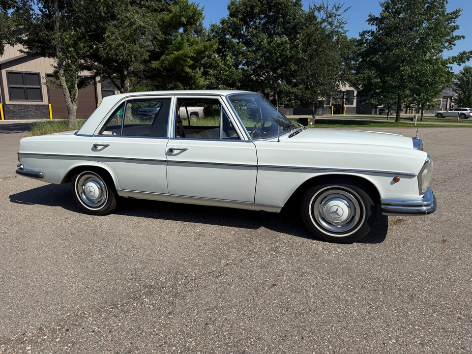 1967 Mercedes-Benz W108 & W109 - Image 7 of 31