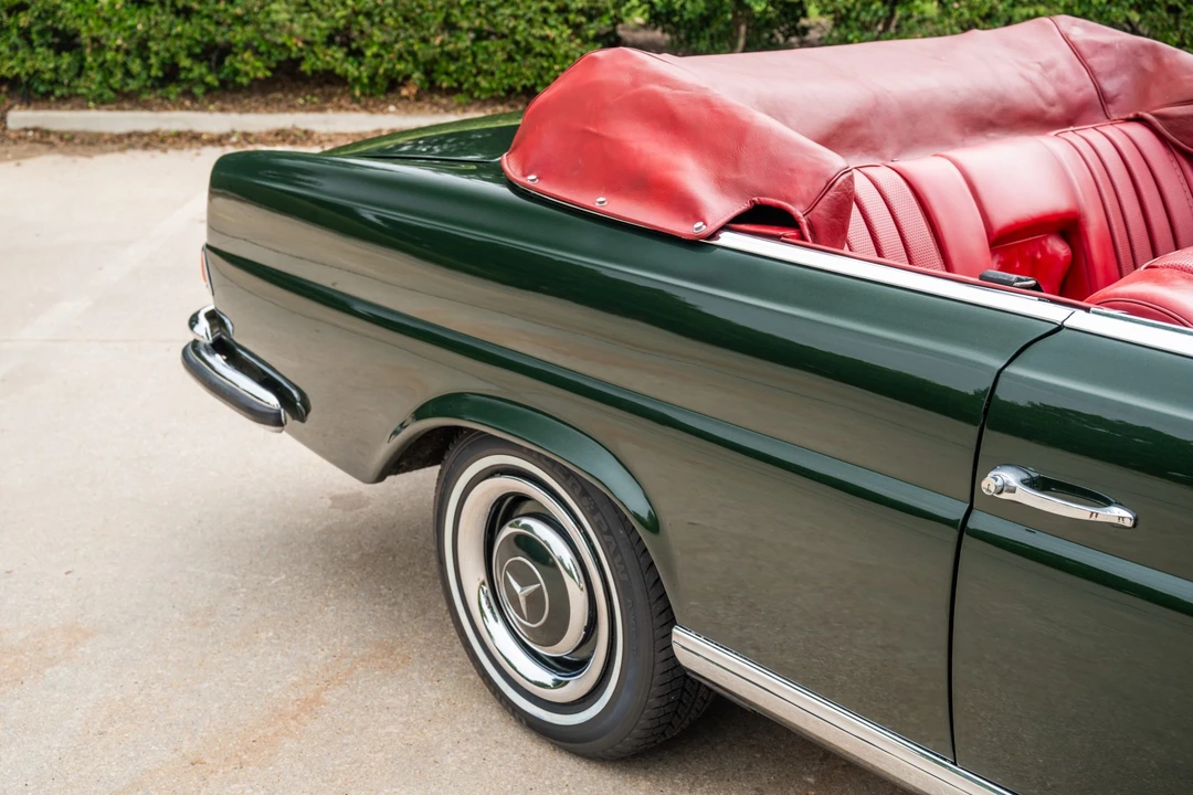 1967 Mercedes-Benz W111 Cabriolet - Image 25 of 31