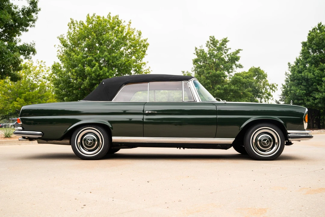 1967 Mercedes-Benz W111 Cabriolet - Image 14 of 31