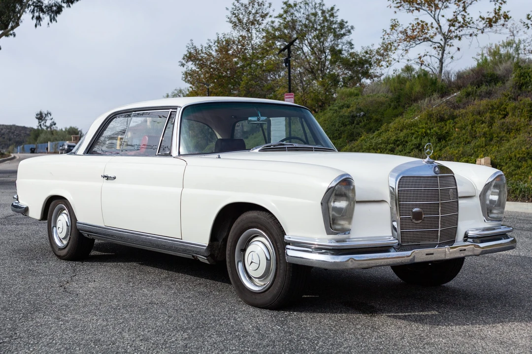1967 Mercedes-Benz W111 Coupe - Image 10 of 31