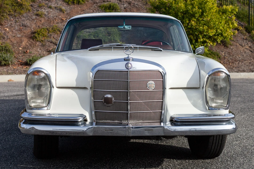 1967 Mercedes-Benz W111 Coupe - Image 12 of 31