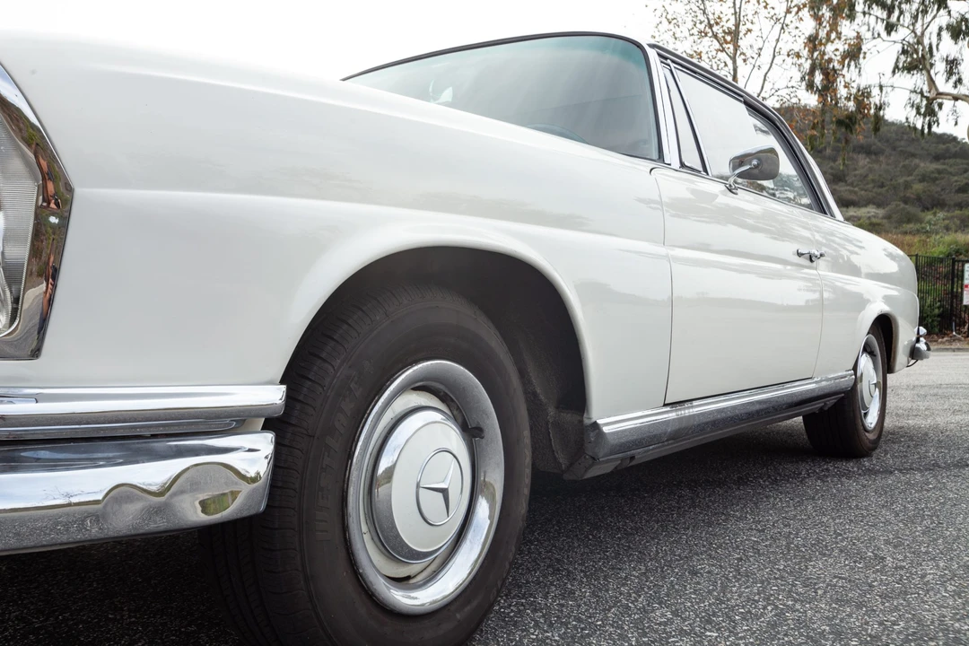 1967 Mercedes-Benz W111 Coupe - Image 19 of 31