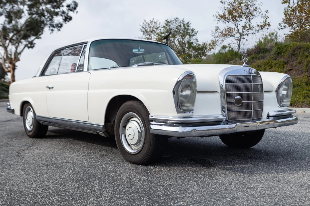1967 Mercedes-Benz W111 Coupe - Image 11 of 31